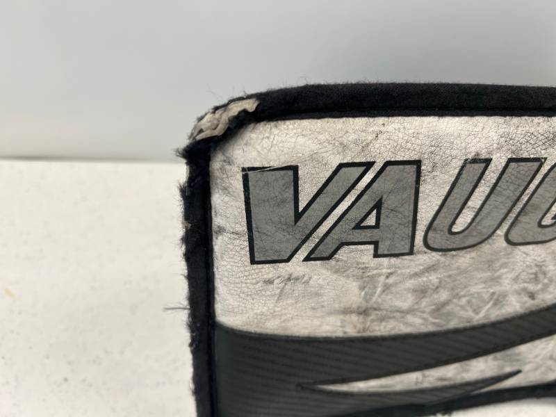 Used Vaughn Velocity 7200 Goalie Blocker Yth