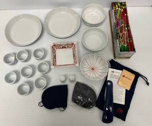 NW Airlines Collection Includes Plates, Cups Bowls And More