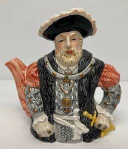Vintage Figural Teapot 6 14 T x 6W x 3 D