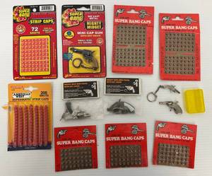 Vintage Miniature Cap Guns With Caps 3 NIB