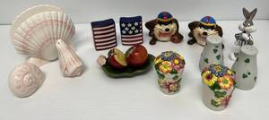 Group Of Vintage Salt & Pepper Shakers Including Taz And More