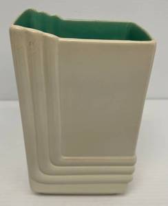 Red Wing 752 (RARE) Vase White And Teal (No Cracks Or Chips)