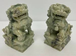 Pair Of Vintage Stone Foo Dogs 4 14T  x 2 58 W x 2 D (Both Have Chips ,On,Base)&nbsp