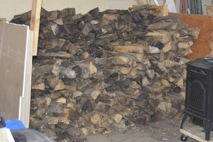 lot 105 image: FIREWOOD