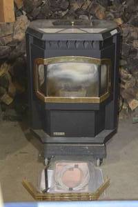 lot 104 image: GUARDIAN ADVANCE-2 PELLET STOVE