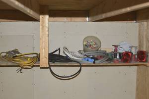 lot 129 image: ELECTRICAL COMPONENTS