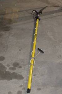 lot 130 image: AMES 10 TREE TRIMMER POLE