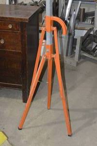 lot 146 image: TRIPOD