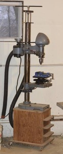 lot 8 image: ROCKWELL DELTA DP220 14 BENCH DRILL PRESS WITH STORAGE ON CASTORS