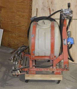 lot 135 image: MENNING MFG 3 PT FERTILIZER