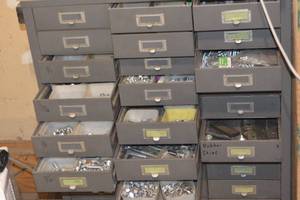 lot 70 image: METAL CABINET WITH SORTED OUT BOLTSWASHERSNUTS