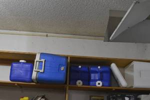 lot 163 image: LOT OF CONTAINERS AND COOLERS