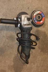 lot 167 image: METABO 4.5 ANGLE GRINDER