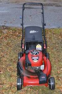 lot 178 image: CRAFTSMAN LAWN MOWER