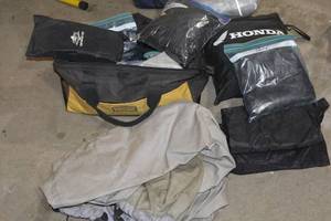 lot 269 image: VARIOUS PROTECTIVE GEAR. RIDING GEAR & STORAGE