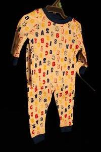 lot 34 image: Boys 0-12 Month Assorted Clothing Lot Gerber, Carter