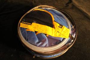 lot 66 image: Pop-Up Yard Frisbee Game