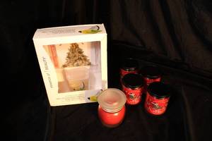 lot 97 image: Holiday Candle Lot Bath and Body Works - All Unused