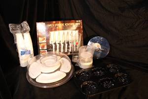 lot 102 image: Kitchen Tools Set Knife Set, Ice Cream Sandwich Maker and More