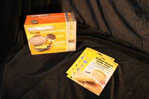 lot 103 image: Proctor Silex Compact Non-Stick Skillet and Grilled Cheese Bags