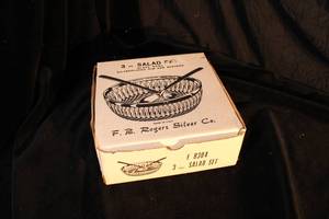 lot 106 image: FB Rogers Silver Co Salad Set