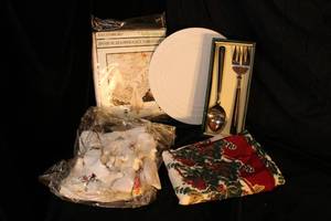 lot 108 image: Hosting the Holidays Tablecloths, Napkin Covers, and More