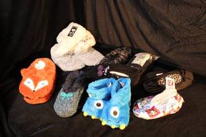 lot 125 image: Lot of Adult and Childrens Slippers - New with Tags