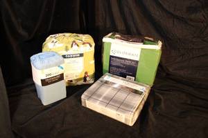 lot 152 image: Twin and Queen Sheet Sets