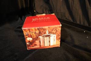 lot 185 image: Museum Re-Creations Silver Plated, Velvet Lined Jewelry Box