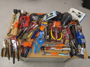 lot 197 image: Box of Tools