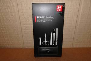 lot 128 image: Zwilling Classic Inox Set -Nail Clippers, Tweezers, File, Scissors