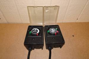 lot 237 image: 2 Outdoor Outlet Lighting Timers