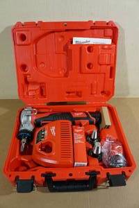 lot 11 image: Milwaukee M12 PEX Expander Kit