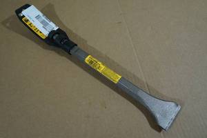 lot 42 image: Dewalt 2 Scaling Chisel - 34 Hex x 2132 Round Spline Bit