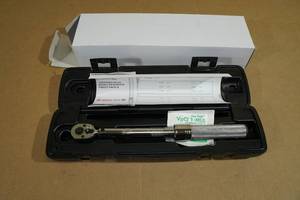 lot 49 image: Wright Tool Micrometer Torque Wrench - 38 Drive - 30-200 InLbs