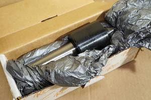 lot 52 image: 4 Morse Taper Standard Point Econo-Tri-Bearing Live Center