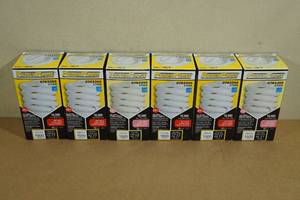 lot 89 image: 6 PowerPhase 23 Watt Soft White Light Bulbs