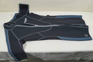 lot 183 image: Cressi Lido 2mm Wet Suit - Mens L4