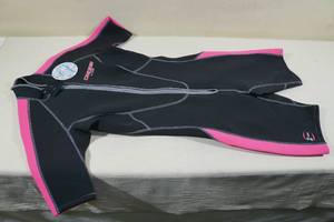 lot 185 image: Cressi Lido 2mm Wet Suit - Womens M3
