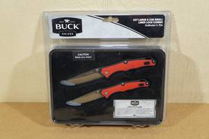 lot 259 image: Buck Knives 237 Large and 238 Small Liner Lock Knife Set in Tin