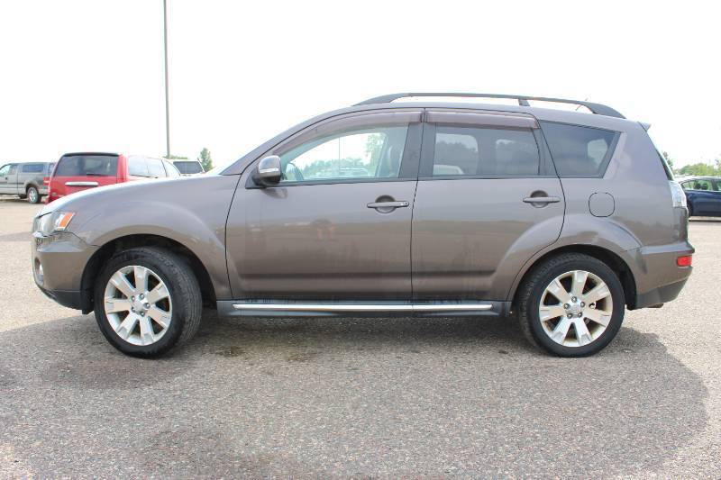 2010 Mitsubishi Outlander SE - AWD
