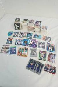 Curt Schilling, Andre Dawson baseball cards and assortment