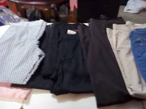 lot 13 image: Jeans, Pants, Slacks