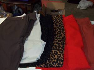 lot 15 image: Slacks, Pants
