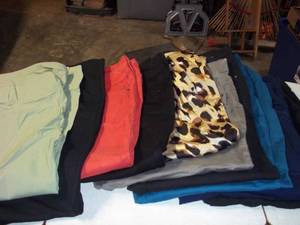 lot 17 image: Jeans, Pants, Slacks