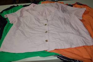 lot 41 image: Tops