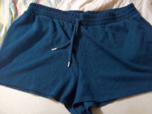 lot 31 image: Shorts