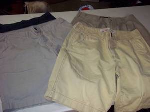 lot 46 image: Mens Shorts