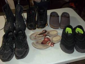lot 54 image: Shoes