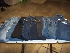 lot 10 image: 10 Pair of Pants
